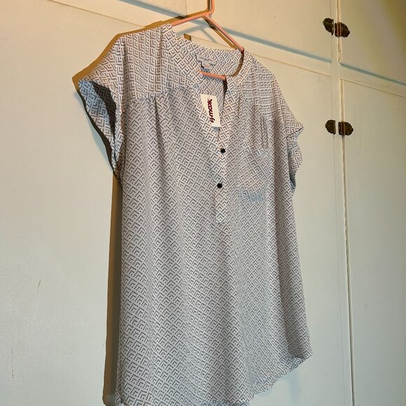 Carolina Belle Montreal Black& White Tunic NWT - Picture 5 of 9